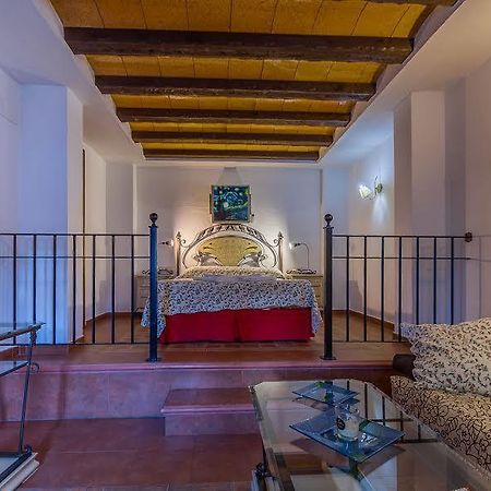 Hostal Nuevo Milan I Сан-Клементе Екстер'єр фото